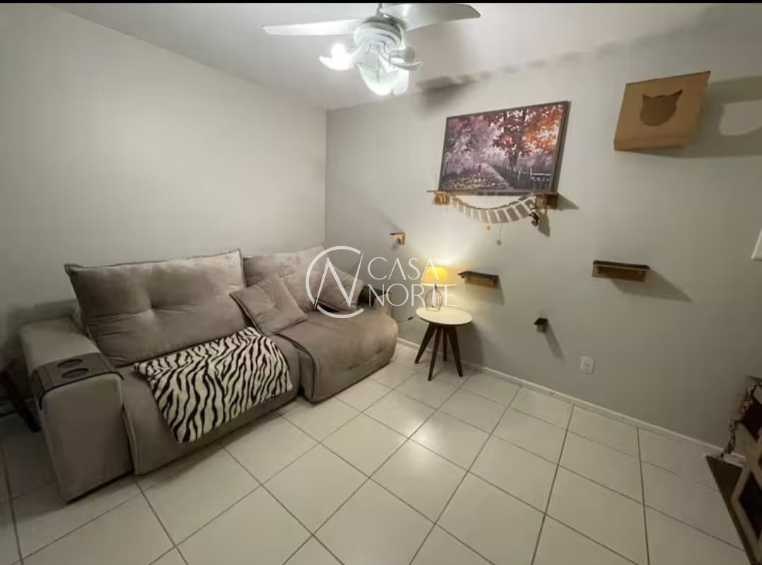 Apartamento à venda com 2 quartos, 67m², 1 vaga, Rua Mura no bairro Guarujá em Porto Alegre