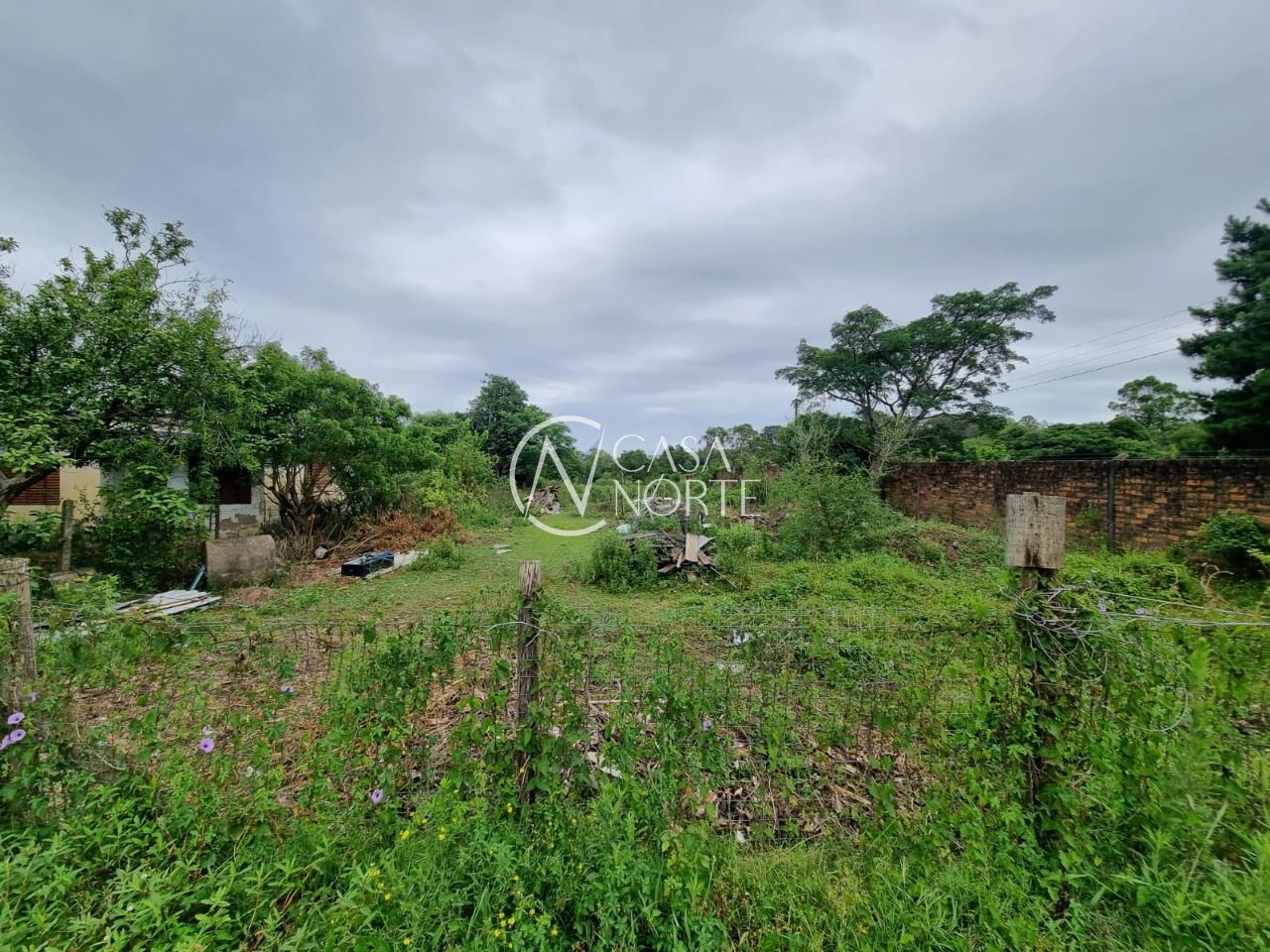 Terreno à venda  com 4500m², Estrada da Ponta Grossa no bairro Ponta Grossa em Porto Alegre