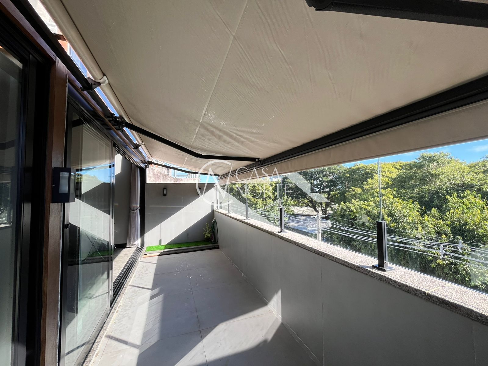 Cobertura à venda com 2 quartos, 119m², 1 vaga, Rua São Manoel no bairro Santa Cecília em Porto Alegre