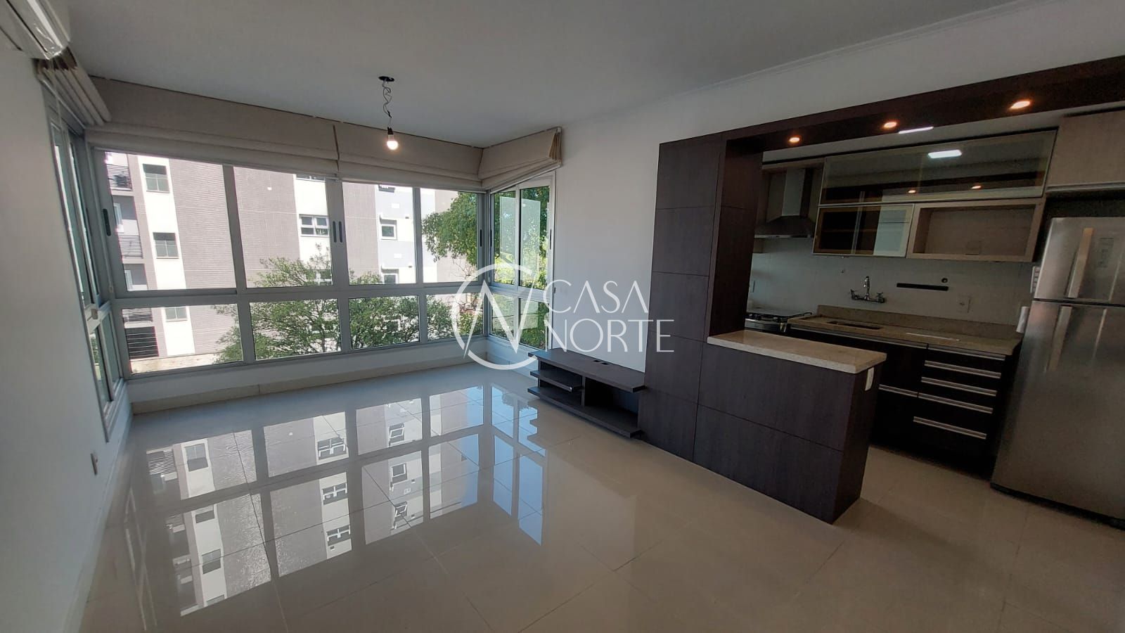 Apartamento à venda com 2 quartos, 69m², 1 suíte, 1 vaga, Rua Doutor Barcelos no bairro Tristeza em Porto Alegre