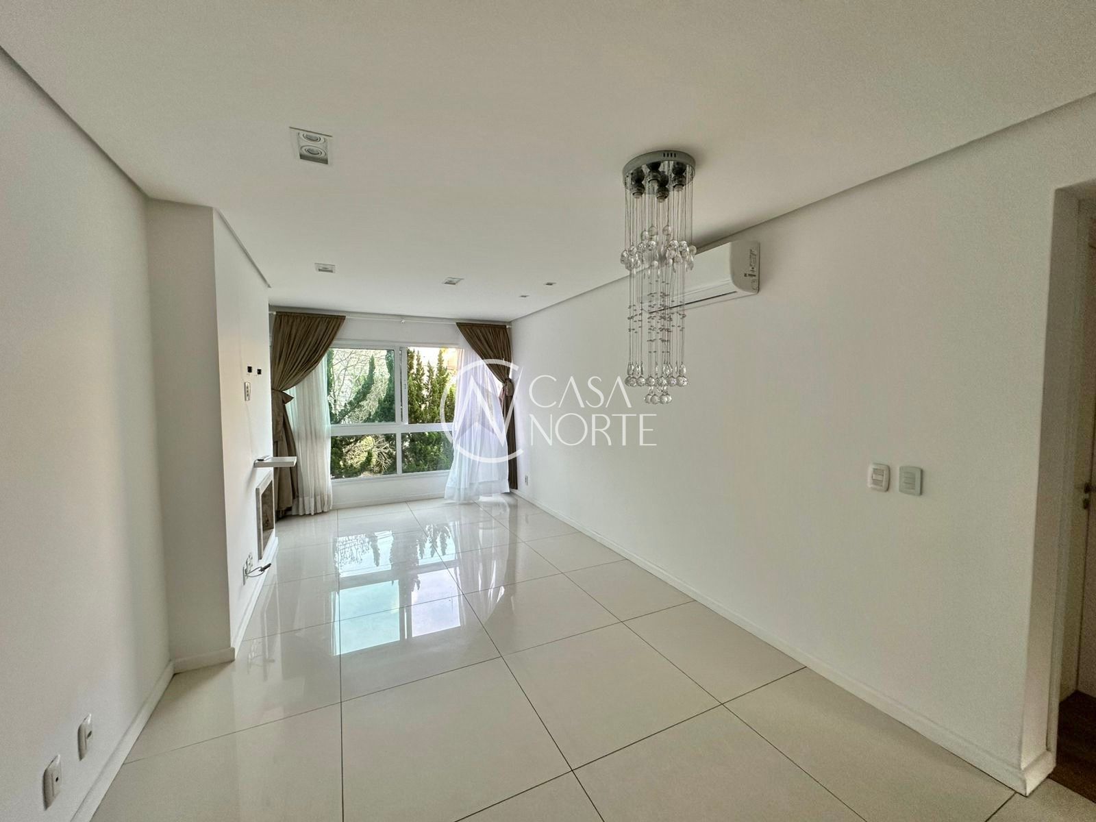 Apartamento à venda com 2 quartos, 68m², 1 suíte, 2 vagas, Rua Estácio de Sá no bairro Chácara das Pedras em Porto Alegre