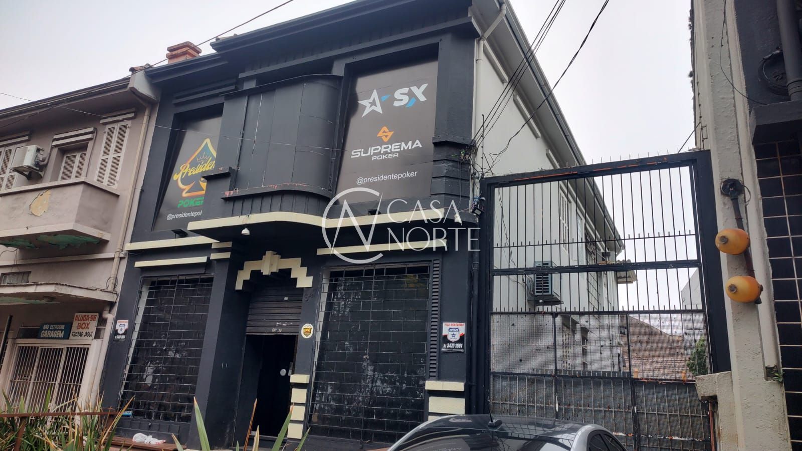 Casa Comercial à venda com 6 quartos, 495m², 8 vagas, Avenida Presidente Franklin Roosevelt no bairro São Geraldo em Porto Alegre