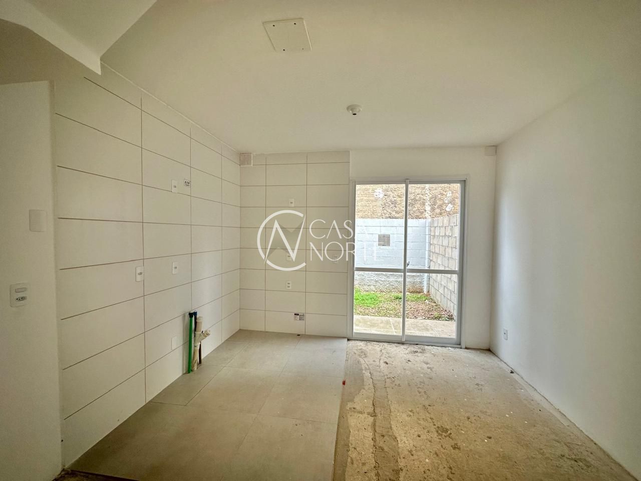 Casa de Condomínio à venda com 2 quartos, 88m², 1 vaga, Estrada Cristiano Kraemer no bairro Vila Nova em Porto Alegre