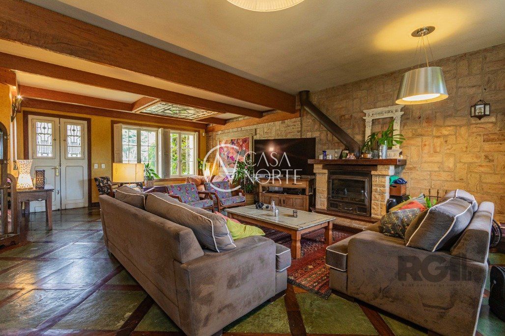 Casa de Condomínio à venda com 4 quartos, 340m², 2 suítes, 3 vagas, Rua Seival no bairro Vila Jardim em Porto Alegre