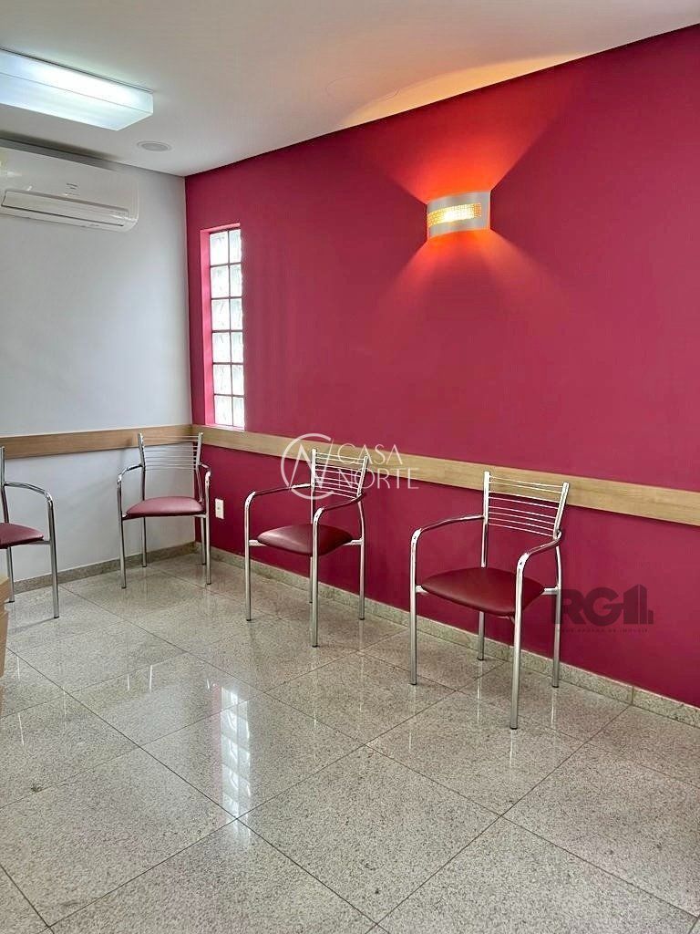 Sala Comercial à venda , 90m², Rua Felipe Camarão no bairro Rio Branco em Porto Alegre