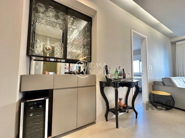 Apartamento à venda com 1 quarto, 51m², 1 suíte, 1 vaga, Rua Gutemberg no bairro Petrópolis em Porto Alegre