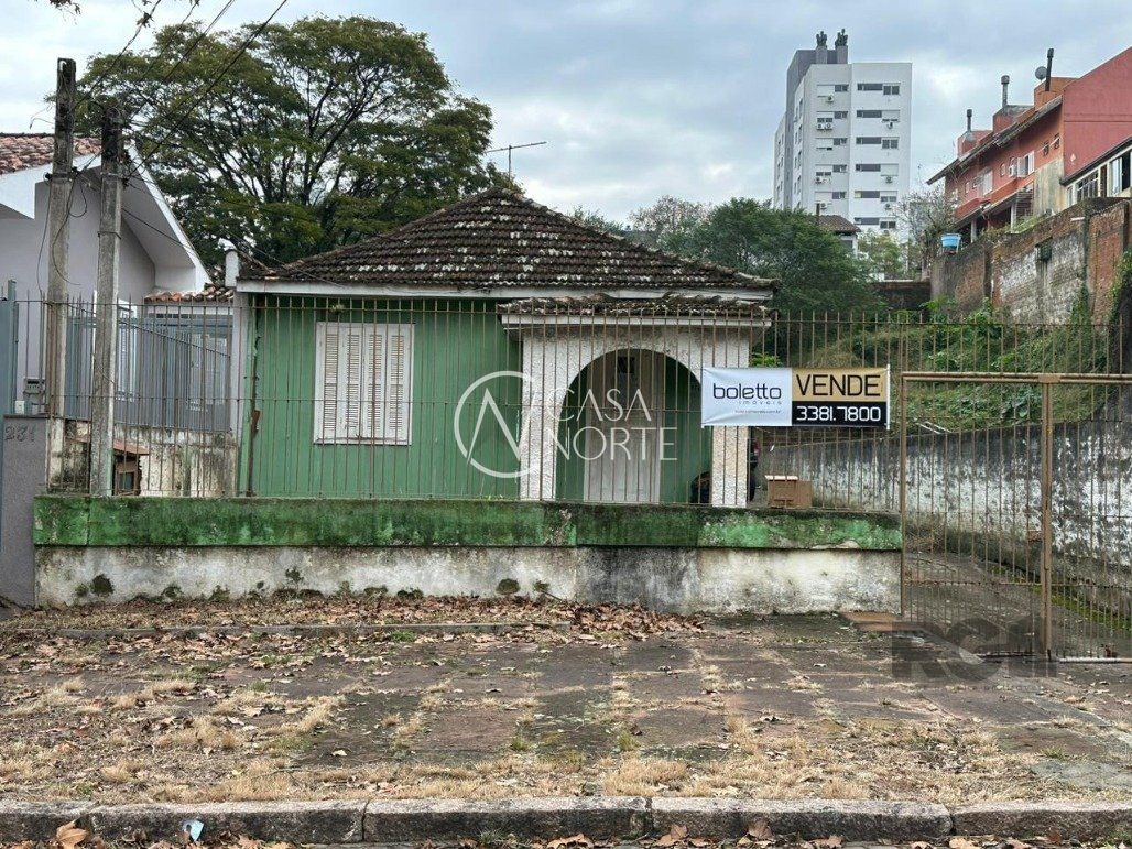 Terreno à venda  com 495m², Rua São Marcos no bairro Bom Jesus em Porto Alegre