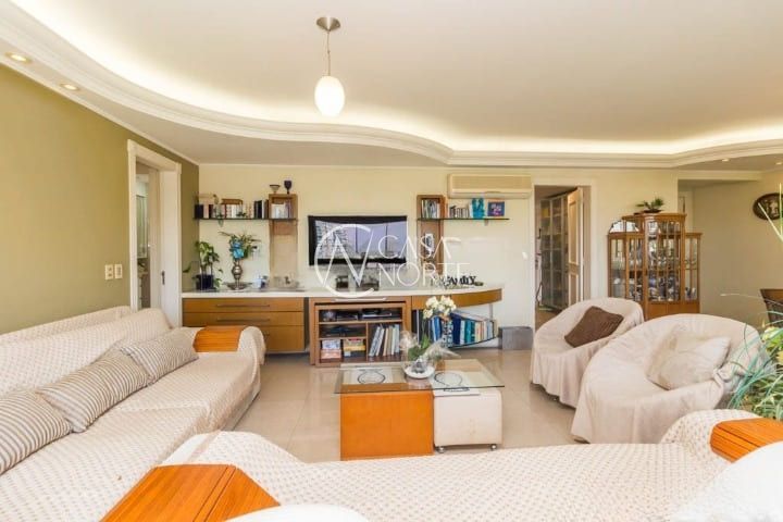 Apartamento à venda com 3 quartos, 138m², 1 suíte, 2 vagas, Rua Tomaz Gonzaga no bairro Boa Vista em Porto Alegre