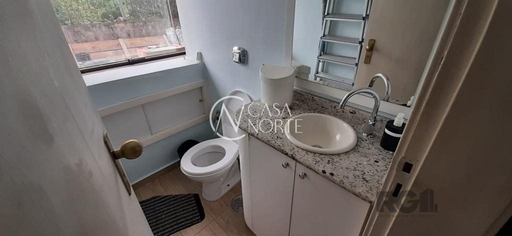 Sala Comercial à venda , 37m², Avenida Cristóvão Colombo no bairro Floresta em Porto Alegre