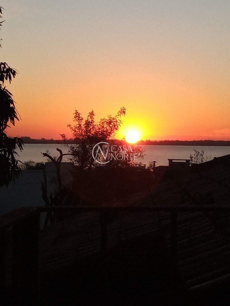 Casa à venda com 4 quartos, 611m², 2 suítes, 4 vagas, Avenida Pereira Passos no bairro Vila Assunção em Porto Alegre