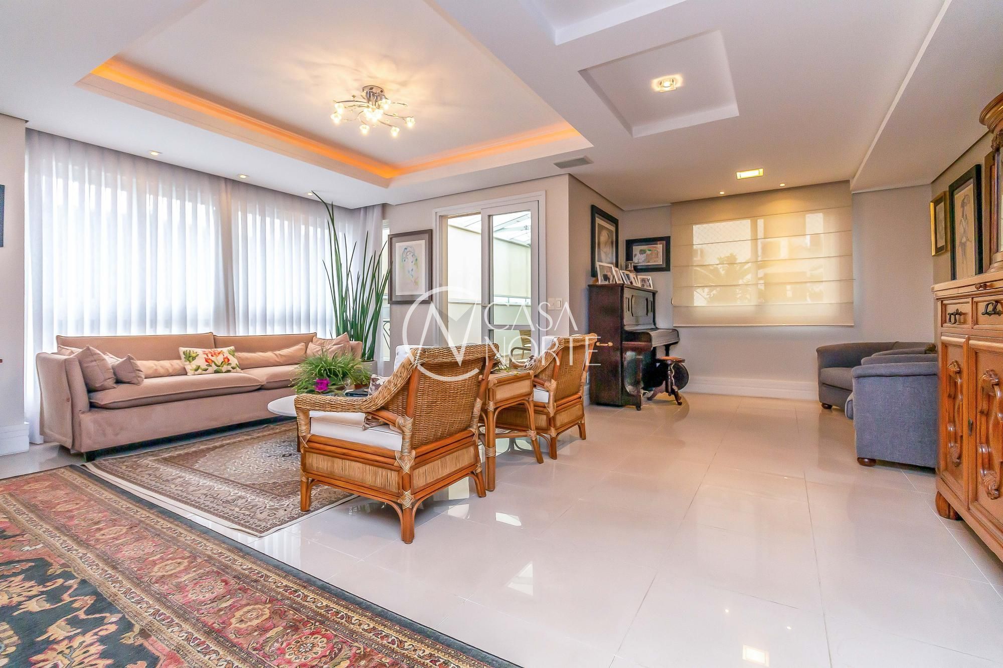 Apartamento Garden à venda com 4 quartos, 265m², 2 suítes, 4 vagas, Rua Carlos Von Koseritz no bairro Higienópolis em Porto Alegre