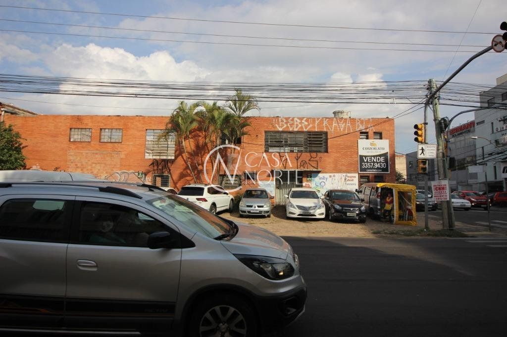 Pavilhão à venda , 1040m², Rua Dona Margarida no bairro Navegantes em Porto Alegre