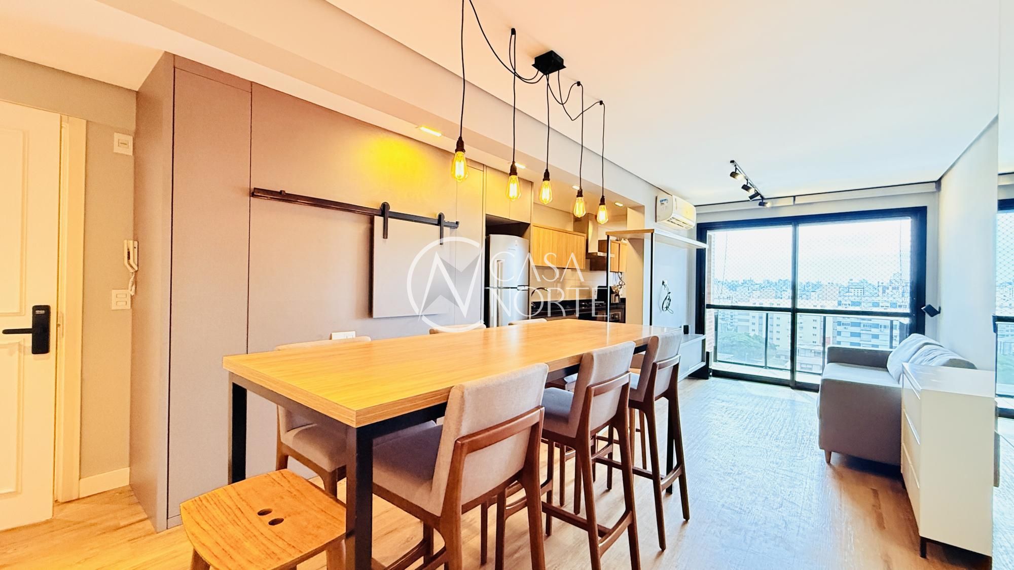 Apartamento à venda com 2 quartos, 73m², 1 suíte, 1 vaga, Rua Veador Porto no bairro Santana em Porto Alegre