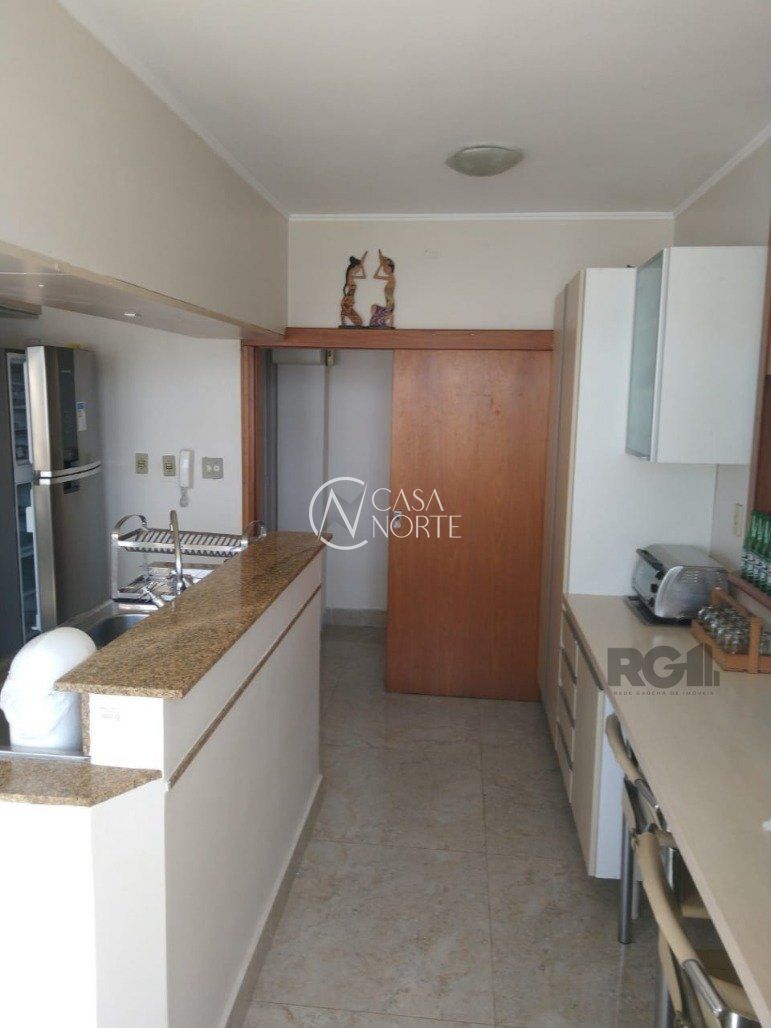 Cobertura à venda com 4 quartos, 350m², 4 suítes, 14 vagas, Rua Barão do Amazonas no bairro Petrópolis em Porto Alegre