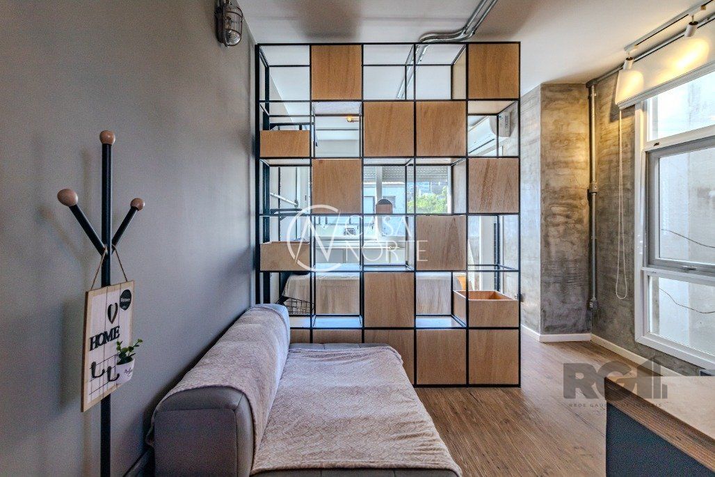 Studio à venda com 1 quarto, 37m², 1 vaga, Rua Miguel Tostes no bairro Rio Branco em Porto Alegre
