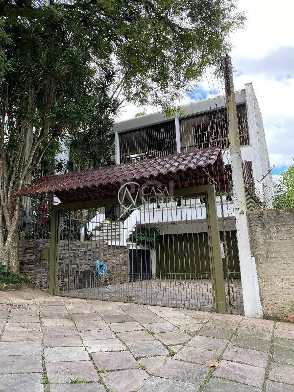 Casa à venda com 3 quartos, 597m², 1 suíte, 5 vagas, Avenida Icaraí no bairro Cristal em Porto Alegre