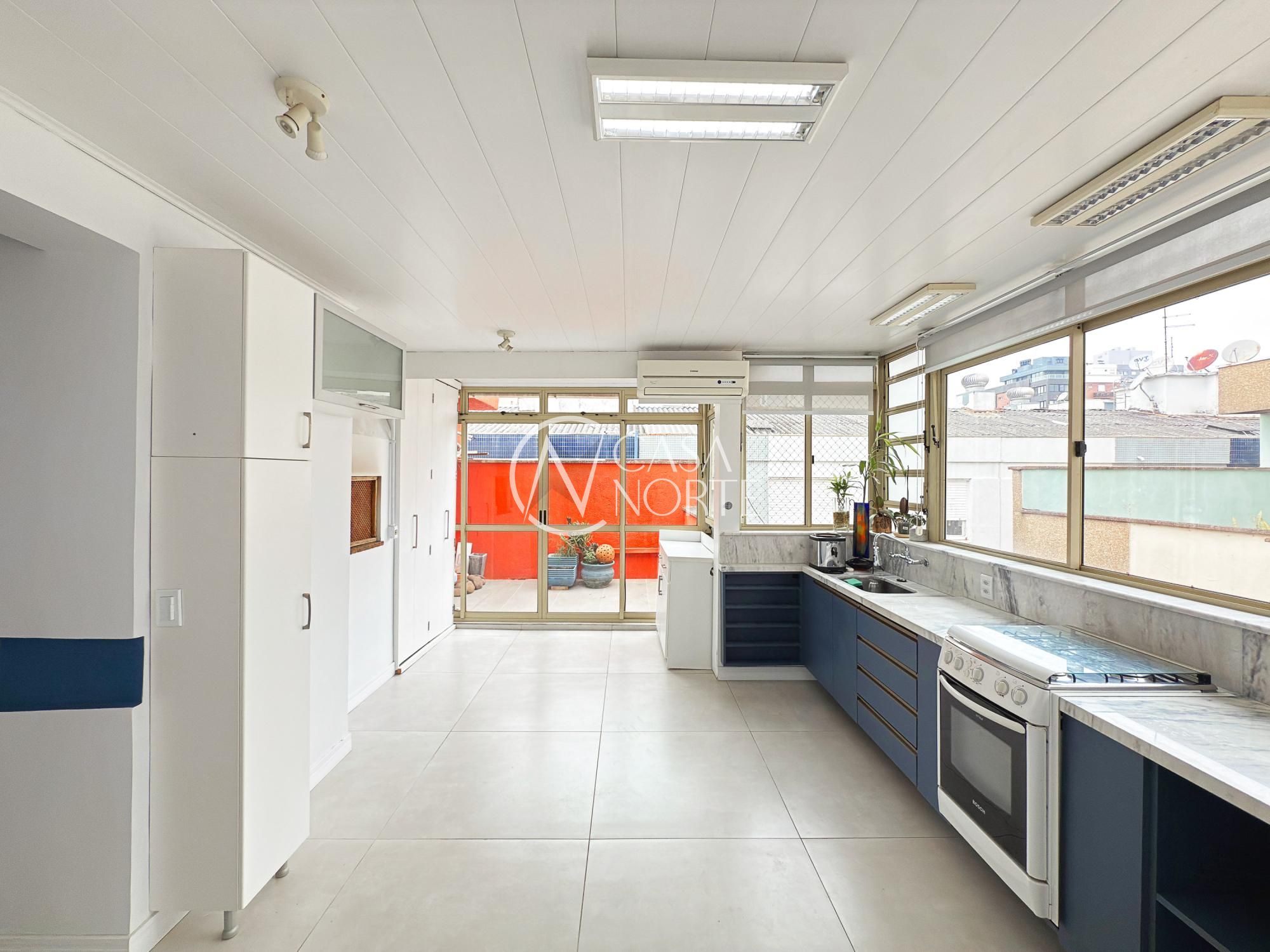 Apartamento à venda com 3 quartos, 145m², 1 vaga, Rua Ari Marinho no bairro Higienópolis em Porto Alegre