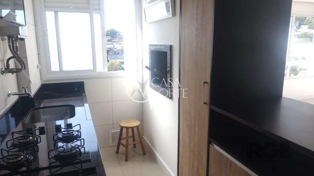 Apartamento à venda com 2 quartos, 69m², 1 suíte, 2 vagas, Rua Tobias Barreto no bairro Partenon em Porto Alegre