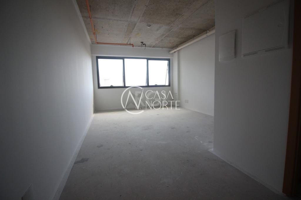 Sala Comercial à venda , 32m², Avenida Assis Brasil no bairro Cristo Redentor em Porto Alegre
