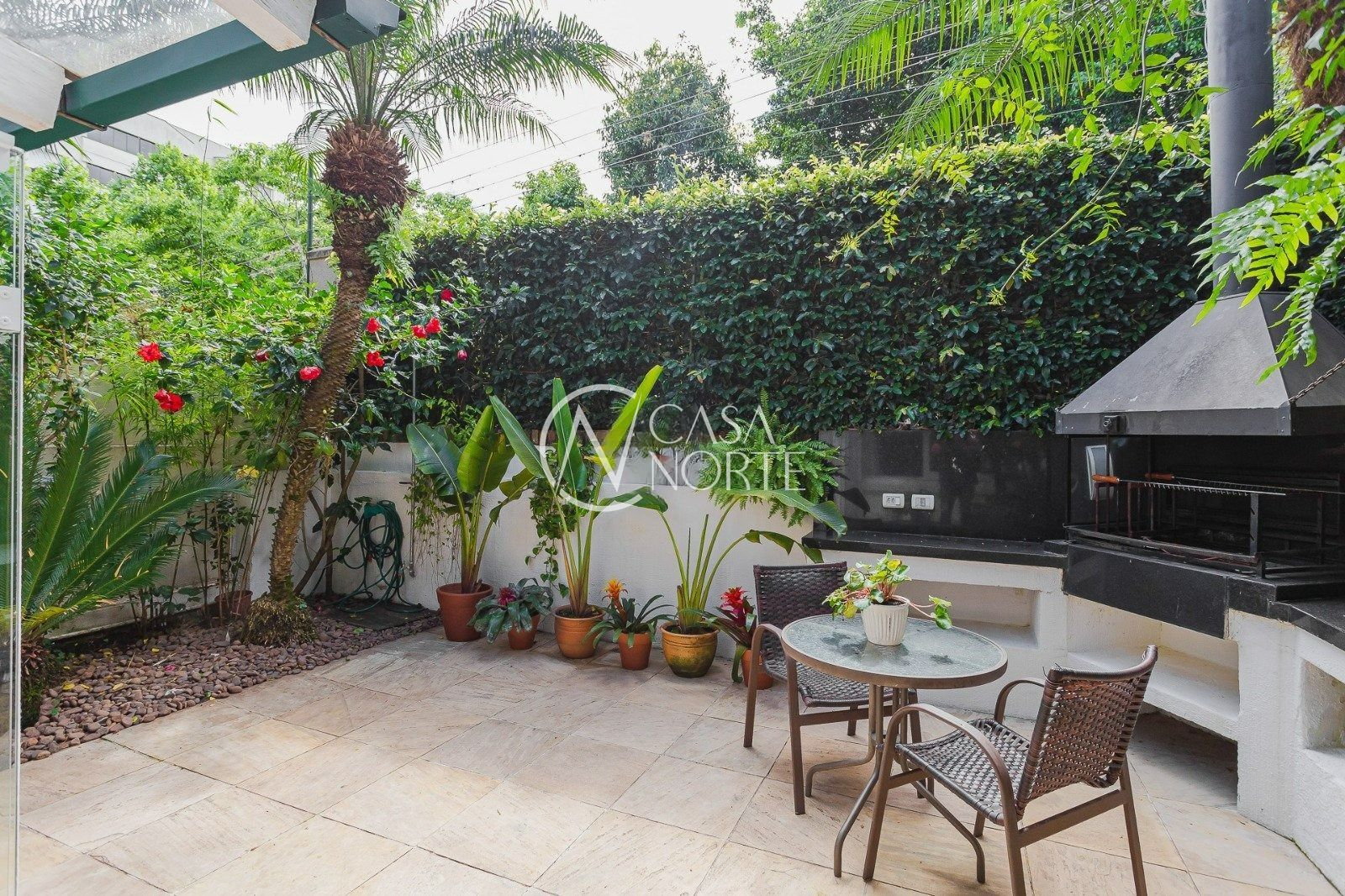 Casa de Condomínio à venda com 3 quartos, 264m², 2 suítes, 3 vagas, Rua Quatorze de Julho no bairro Boa Vista em Porto Alegre