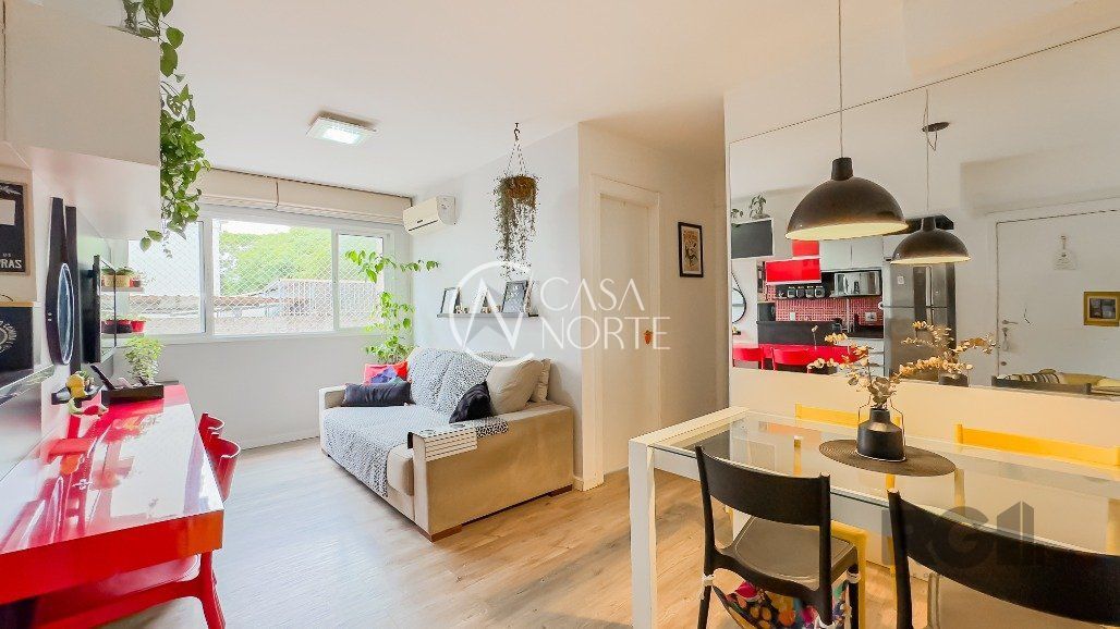 Apartamento à venda com 2 quartos, 58m², 1 suíte, 1 vaga, Rua Antônio Joaquim Mesquita no bairro Passo da Areia em Porto Alegre