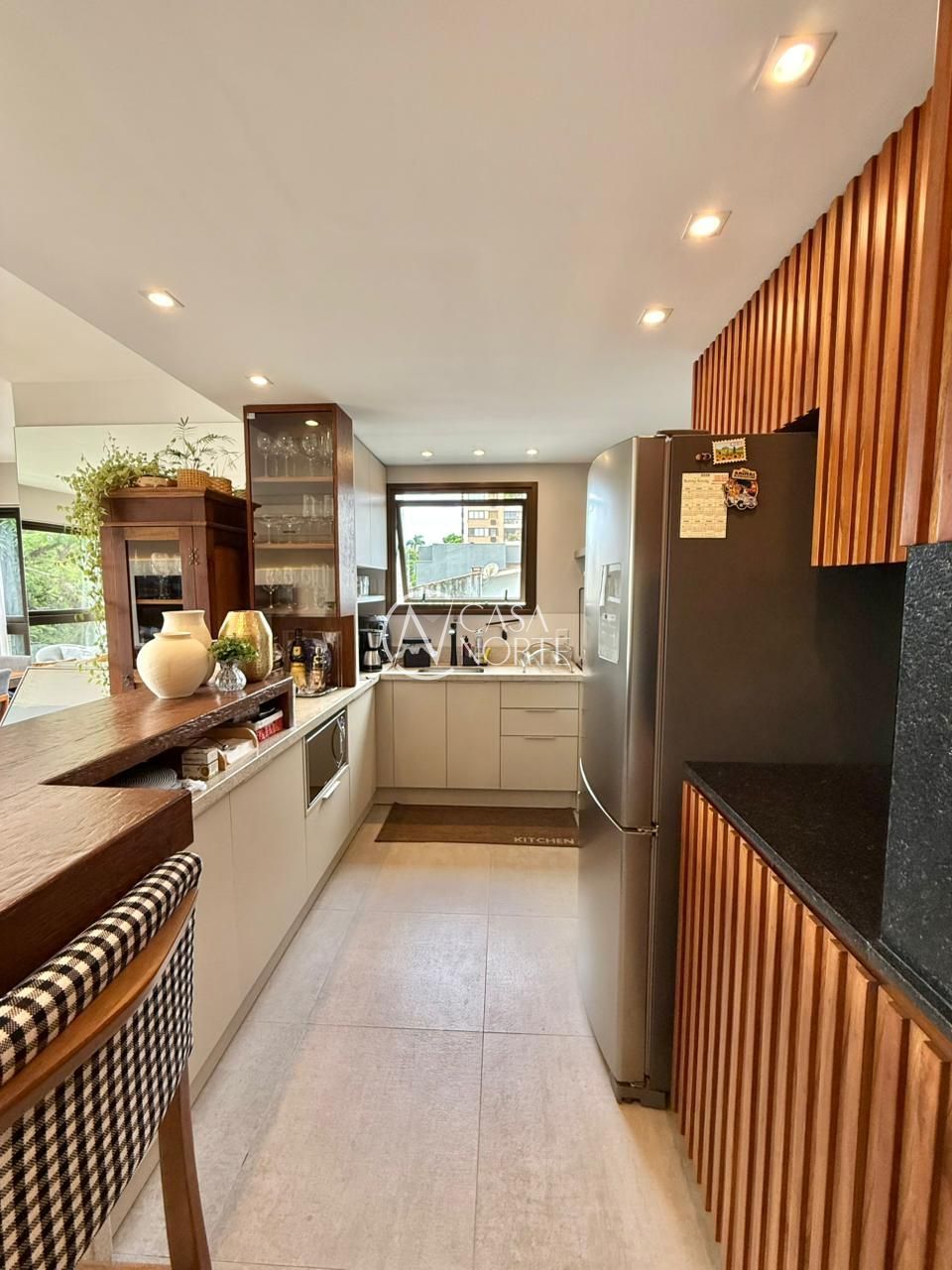 Apartamento à venda com 2 quartos, 93m², 2 suítes, 2 vagas, Rua Padre Alois Kades S J no bairro Jardim Europa em Porto Alegre