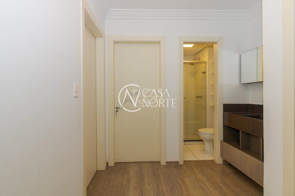 Apartamento à venda com 3 quartos, 108m², 1 suíte, 1 vaga, Rua Irene Capponi Santiago no bairro Cristo Redentor em Porto Alegre