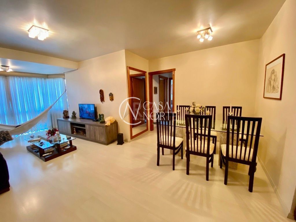 Apartamento à venda com 3 quartos, 129m², 1 suíte, 1 vaga, Travessa Coronel Antônio Carneiro Pinto no bairro Petrópolis em Porto Alegre