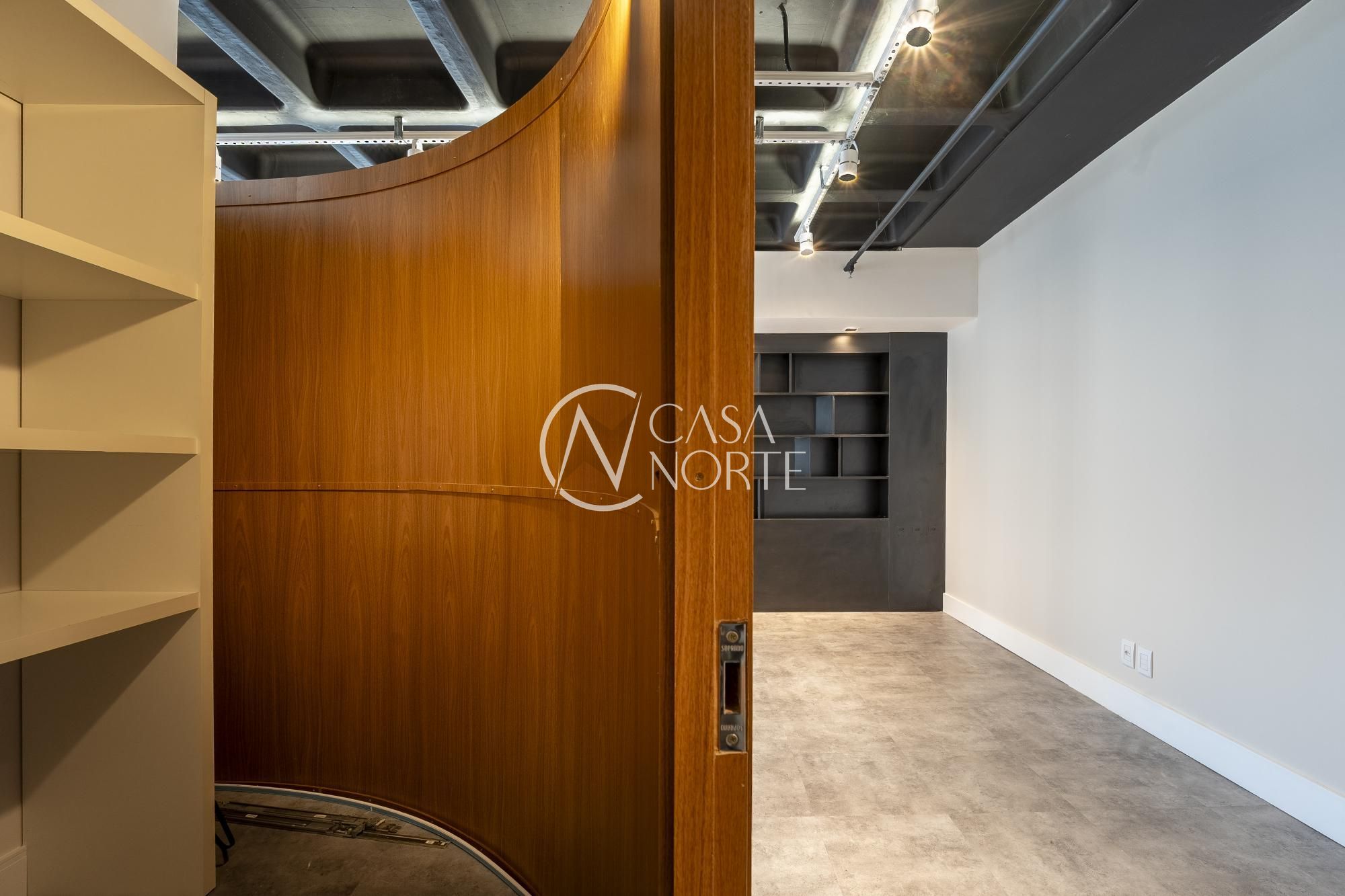 Sala Comercial à venda com 1 quarto, 106m², Avenida Senador Tarso Dutra no bairro Petrópolis em Porto Alegre