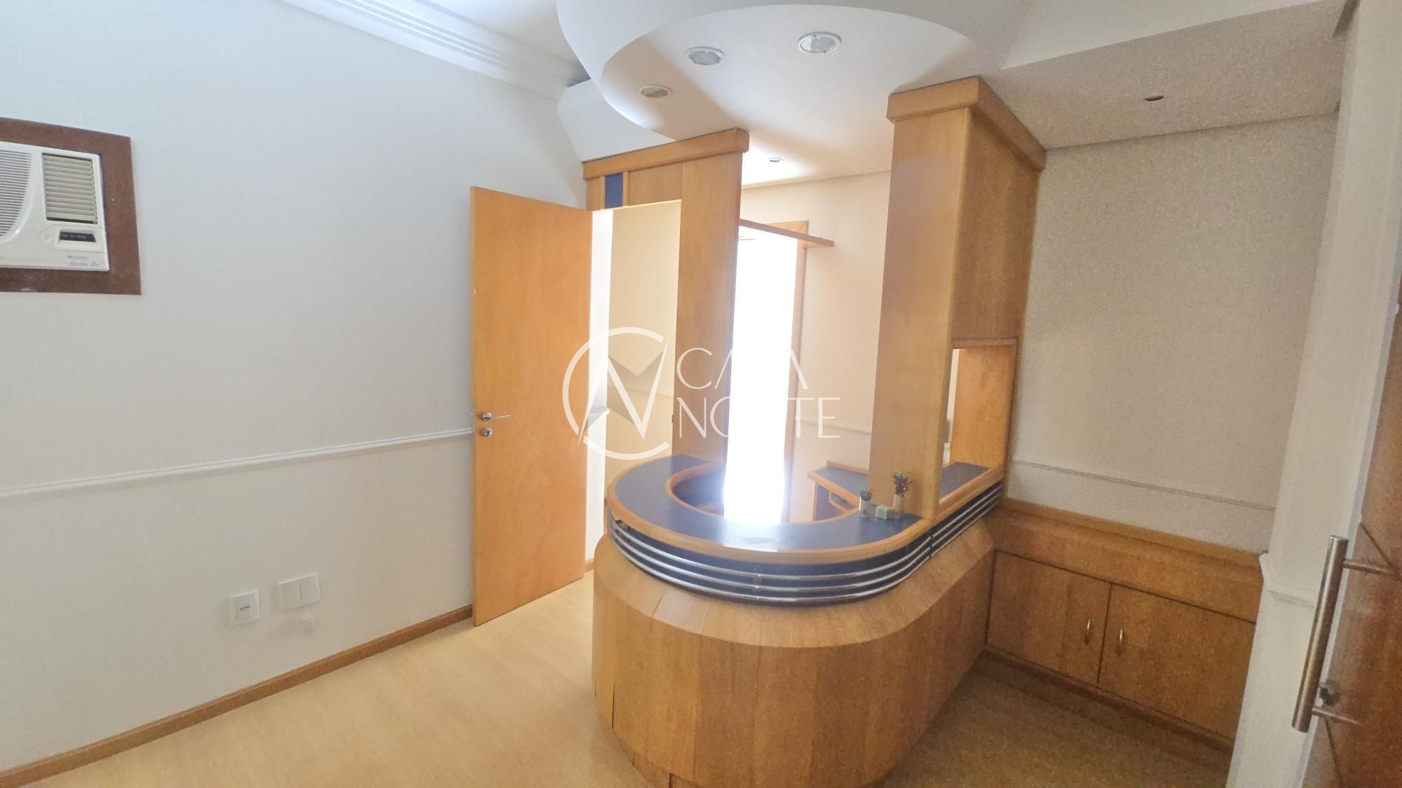 Sala Comercial à venda , 35m², 1 vaga, Rua Coronel Bordini no bairro Auxiliadora em Porto Alegre