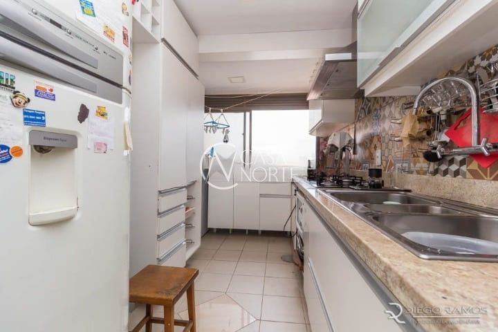 Apartamento à venda com 3 quartos, 138m², 1 suíte, 2 vagas, Rua Tomaz Gonzaga no bairro Boa Vista em Porto Alegre