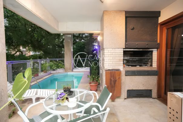 Apartamento à venda com 3 quartos, 347m², 1 suíte, 3 vagas, Rua Coronel Aurélio Bitencourt no bairro Rio Branco em Porto Alegre