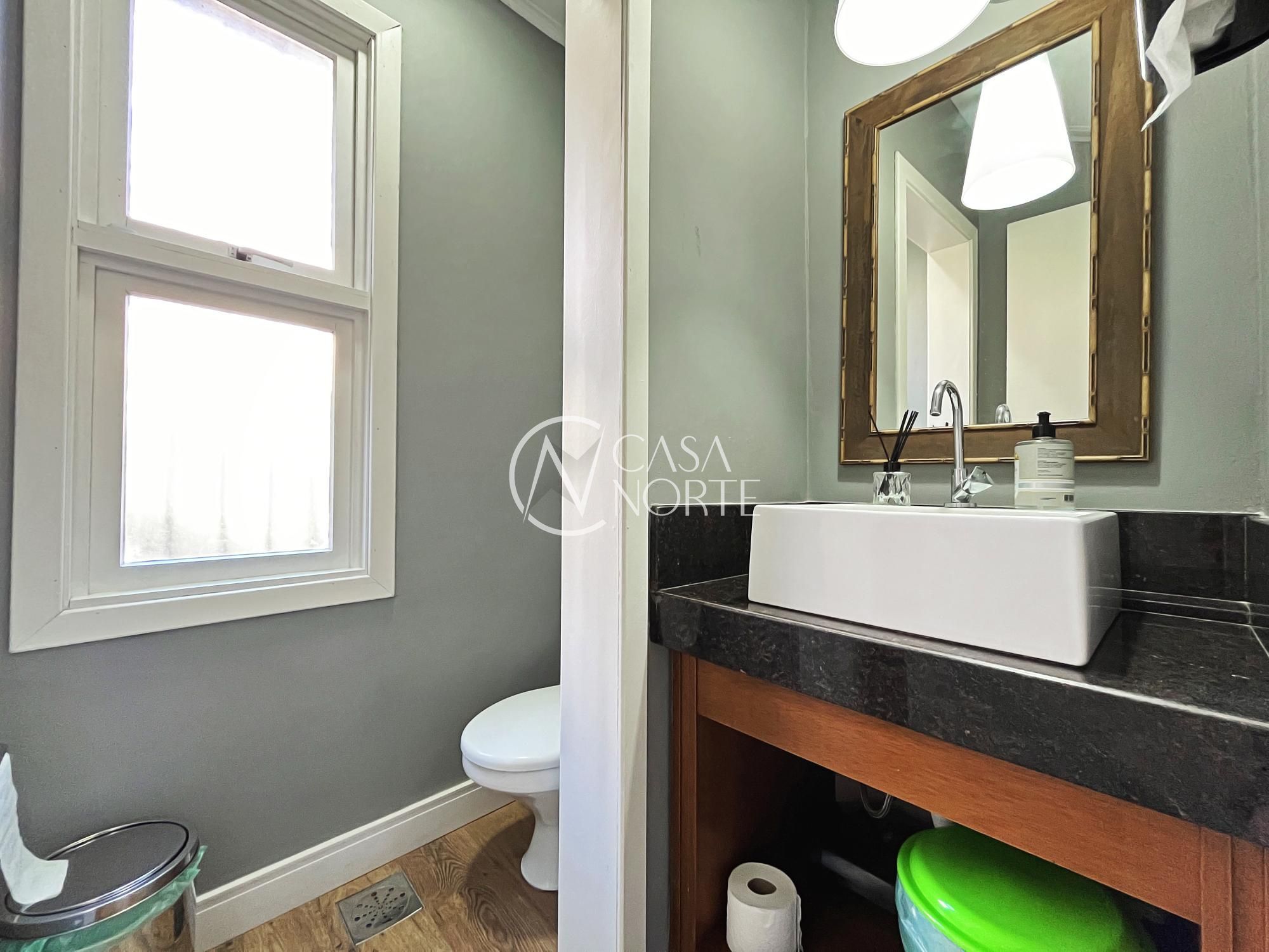 Casa Comercial à venda com 5 quartos, 250m², 3 vagas, Avenida Palmeira no bairro Petrópolis em Porto Alegre