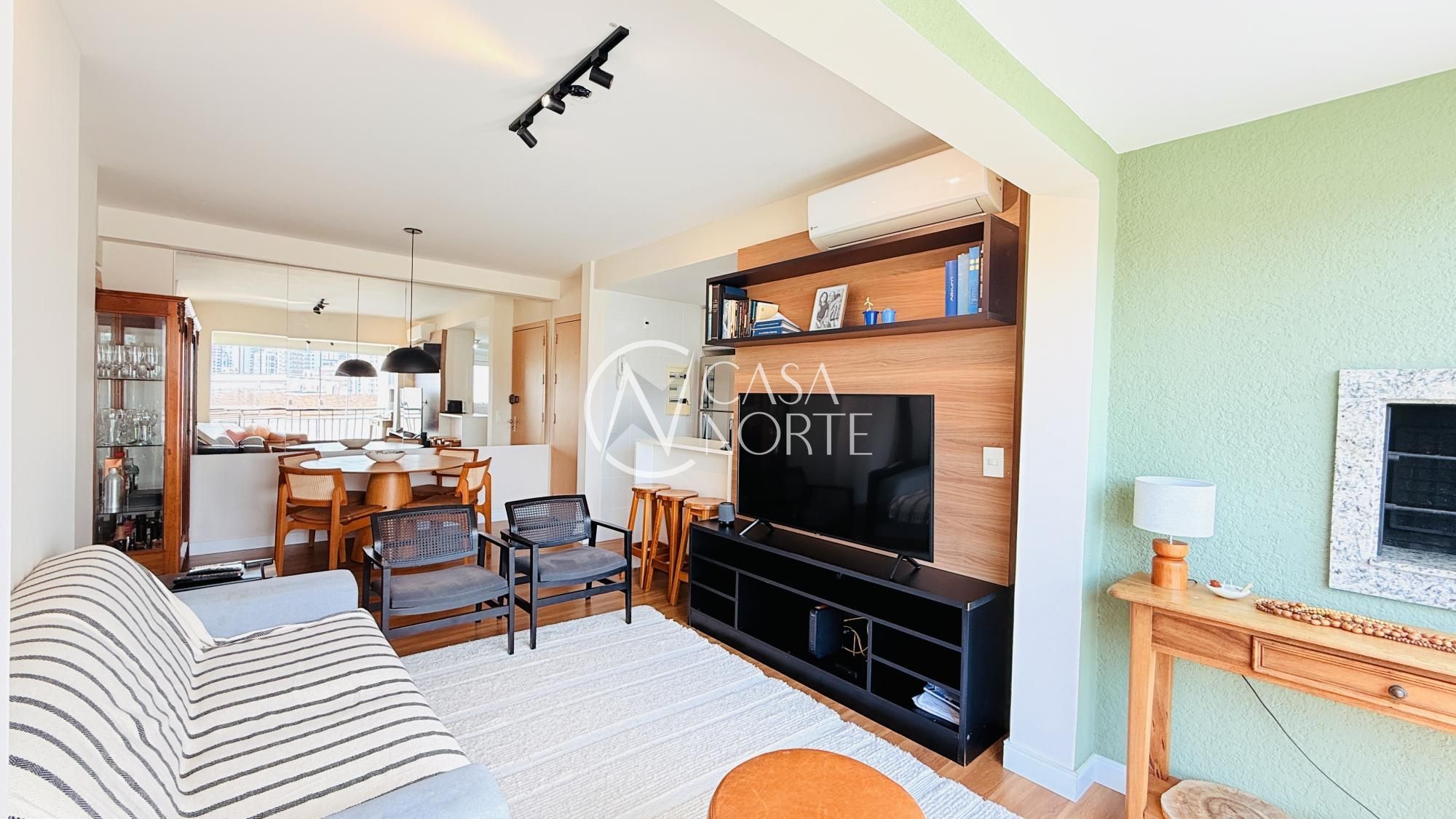 Apartamento à venda com 2 quartos, 69m², 1 suíte, 1 vaga, Rua Jari no bairro Passo da Areia em Porto Alegre