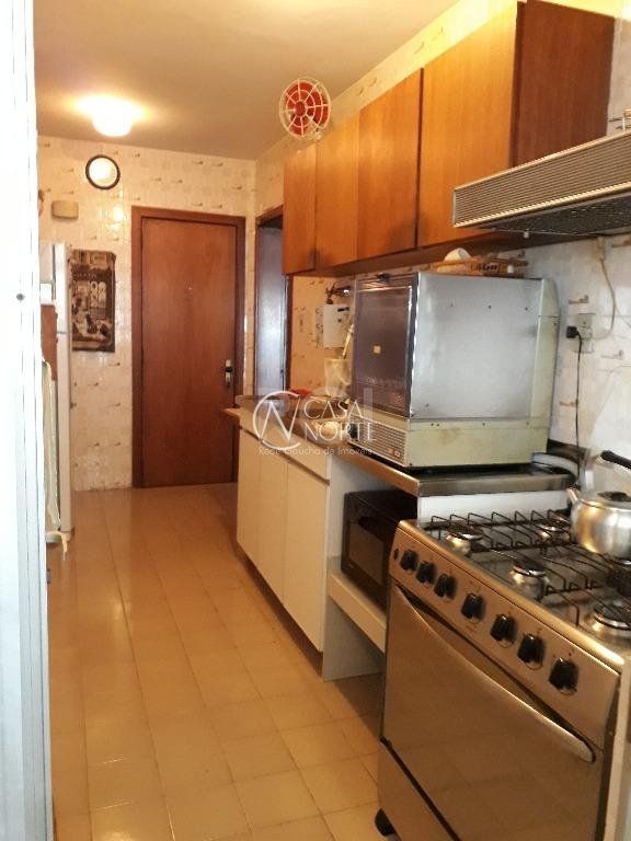 Apartamento à venda com 3 quartos, 96m², 1 suíte, 1 vaga, Rua Doutor Guimarães Rosa no bairro Boa Vista em Porto Alegre