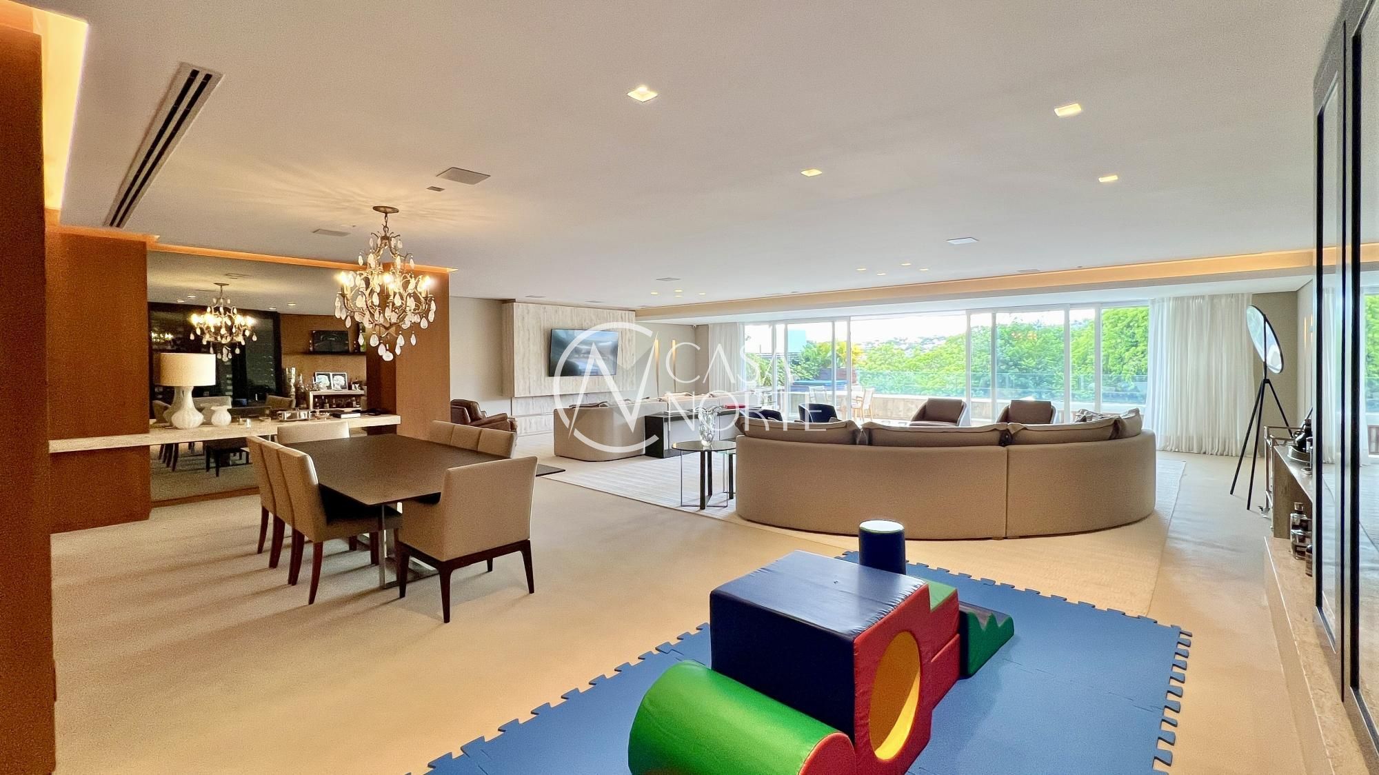 Apartamento Garden à venda com 3 quartos, 478m², 3 suítes, 5 vagas, Rua Ana Maltz Knijnik no bairro Três Figueiras em Porto Alegre