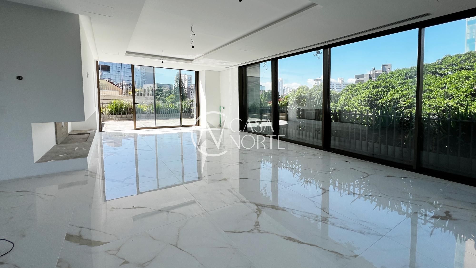 Apartamento Garden à venda com 4 quartos, 426m², 4 suítes, 3 vagas, Rua Pedro Chaves Barcelos no bairro Auxiliadora em Porto Alegre