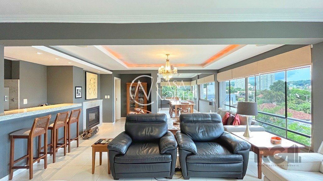 Apartamento à venda com 3 quartos, 163m², 1 suíte, 5 vagas, Avenida Pereira Passos no bairro Vila Assunção em Porto Alegre