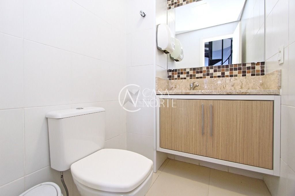 Sala Comercial à venda , 131m², 2 vagas, Avenida Carlos Gomes no bairro Petrópolis em Porto Alegre