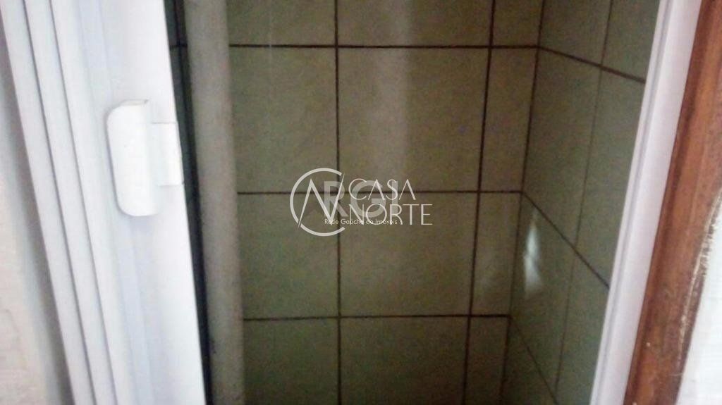 Pavilhão à venda , 330m², Avenida Bernardino Silveira Amorim no bairro Rubem Berta em Porto Alegre