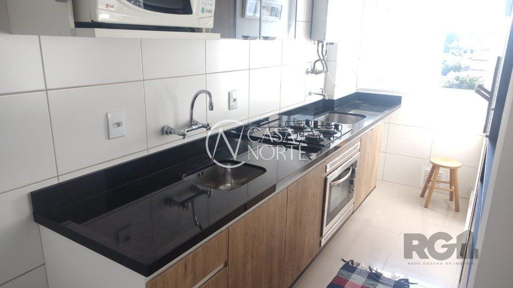 Apartamento à venda com 2 quartos, 69m², 1 suíte, 2 vagas, Rua Tobias Barreto no bairro Partenon em Porto Alegre