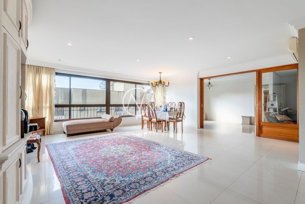 Apartamento à venda com 3 quartos, 141m², 1 suíte, 2 vagas, Rua Tito Lívio Zambecari no bairro Mont Serrat em Porto Alegre