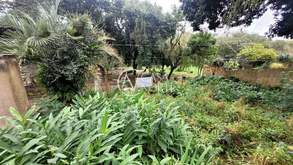 Terreno à venda  com 360m², Rua Professor Bertrand Russel no bairro Vila Ipiranga em Porto Alegre