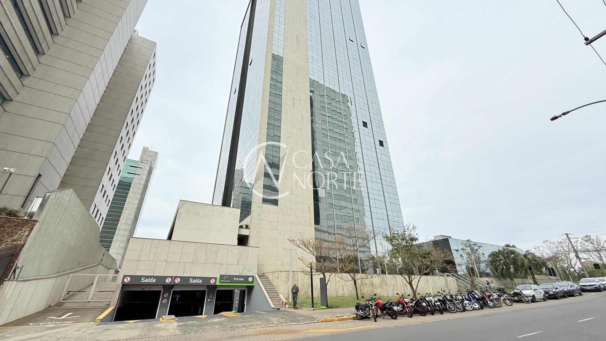 Sala Comercial à venda com 1 quarto, 46m², 1 vaga, Avenida Ipiranga no bairro Praia de Belas em Porto Alegre
