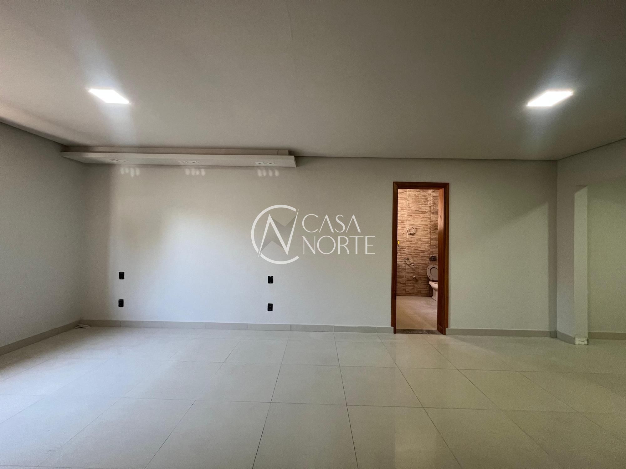 Casa à venda com 3 quartos, 159m², 1 suíte, 6 vagas, Travessa Alfredo Magalhães no bairro Ipanema em Porto Alegre