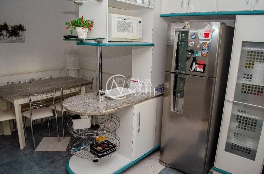 Casa à venda com 5 quartos, 551m², 2 suítes, 2 vagas, Avenida Circular no bairro Vila Jardim em Porto Alegre