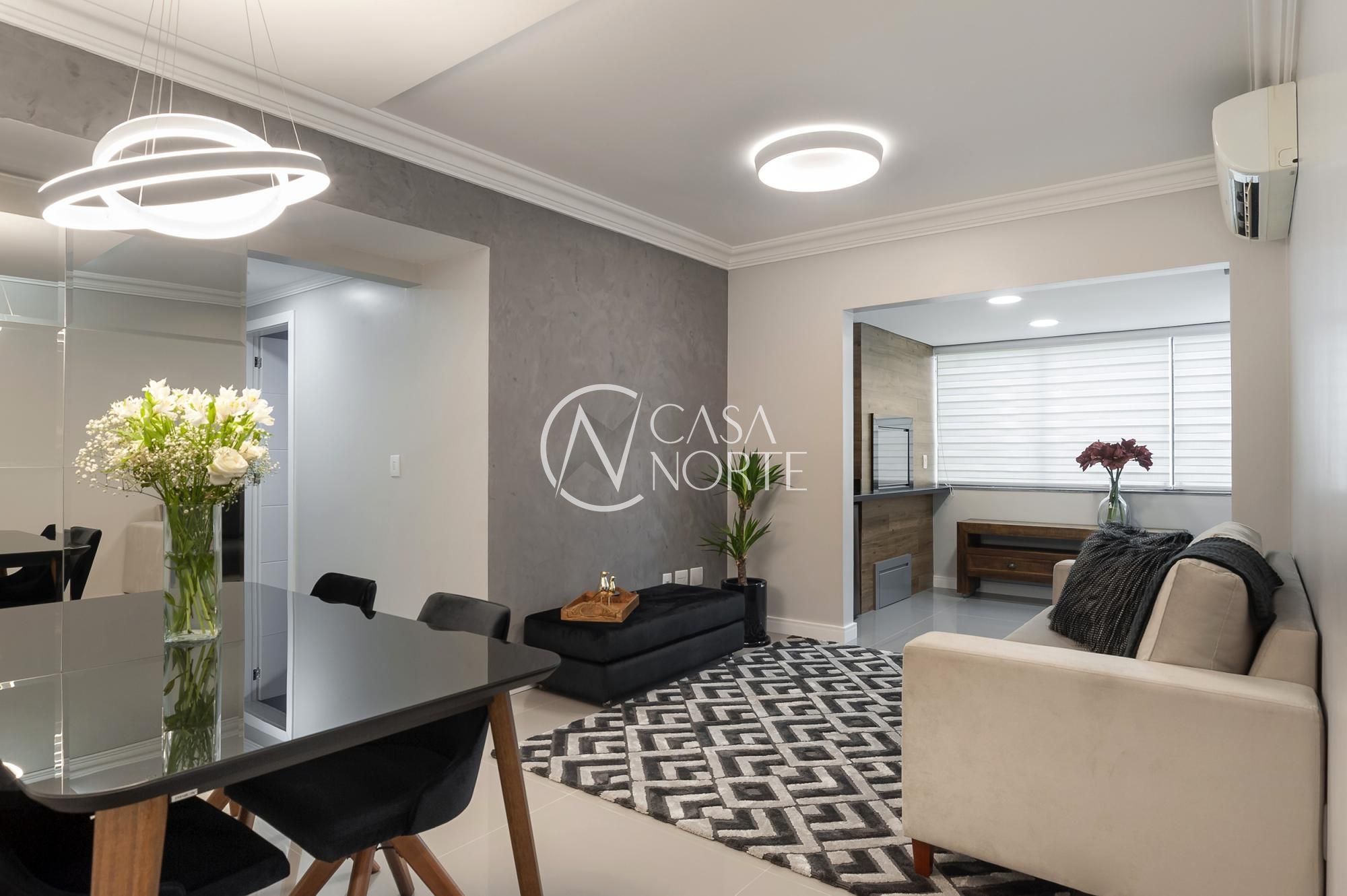Apartamento à venda com 2 quartos, 85m², 1 suíte, 1 vaga, Rua Ernesto da Fontoura no bairro São Geraldo em Porto Alegre