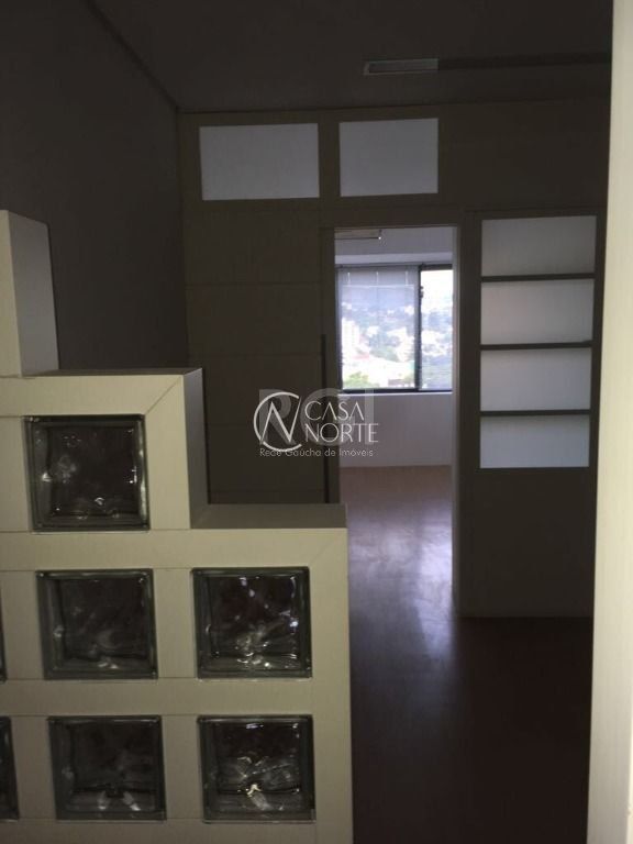 Sala Comercial à venda , 30m², Rua General Souza Doca no bairro Petrópolis em Porto Alegre