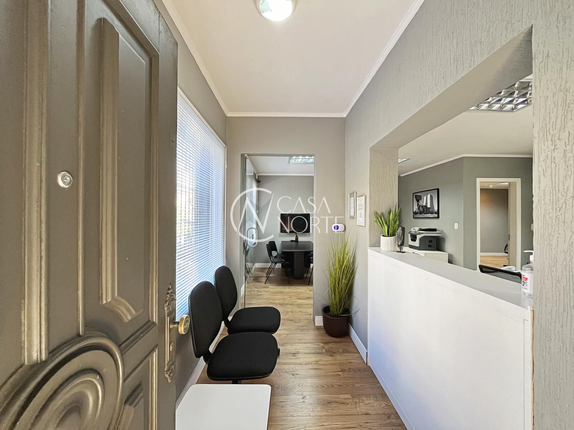 Casa Comercial à venda com 5 quartos, 250m², 3 vagas, Avenida Palmeira no bairro Petrópolis em Porto Alegre