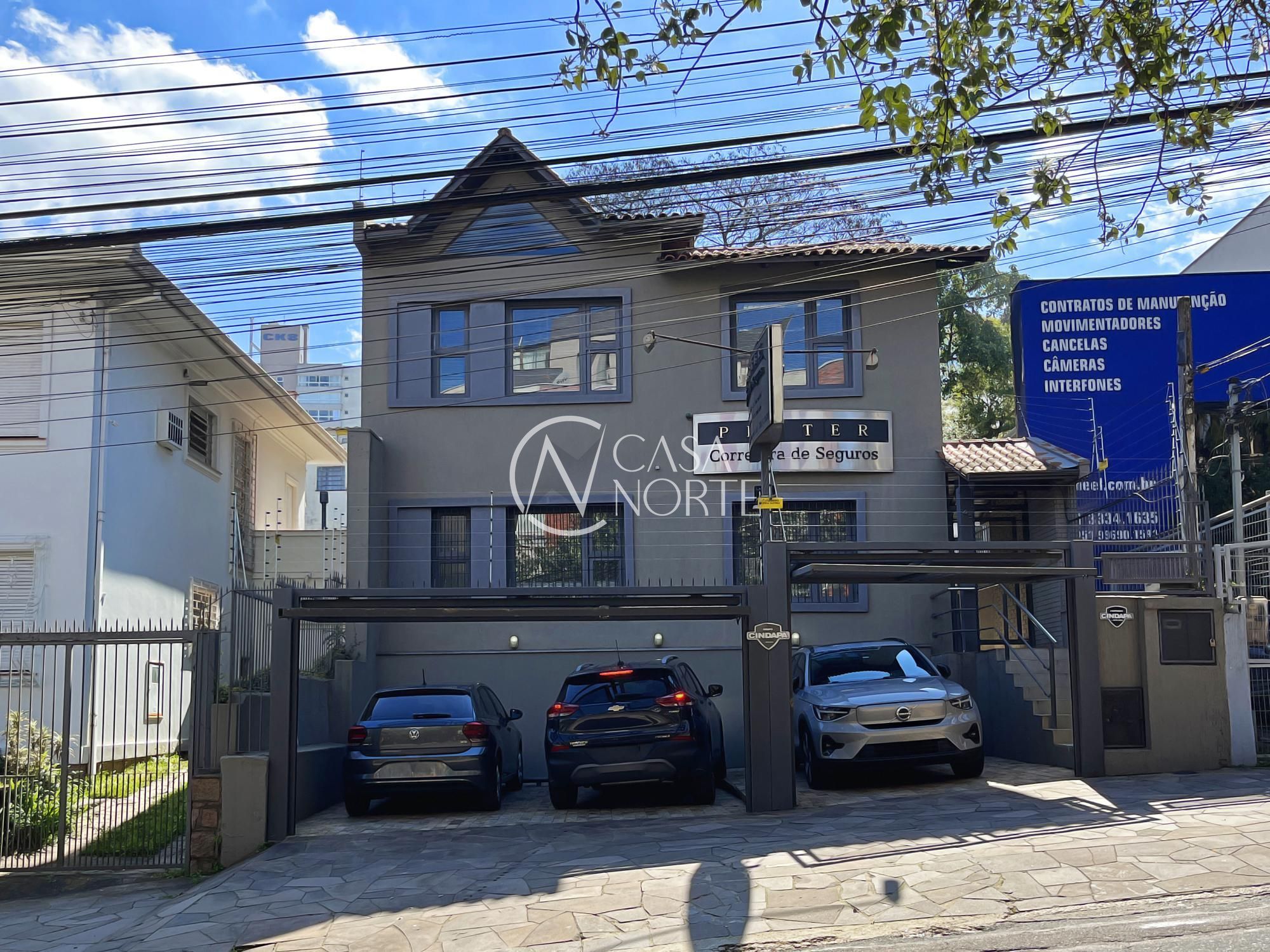 Casa Comercial à venda com 5 quartos, 250m², 3 vagas, Avenida Palmeira no bairro Petrópolis em Porto Alegre